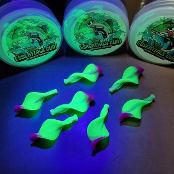 V2.0 Troutpasta 35mm - Essentials Gum - UV Aktiv Green Raspberry